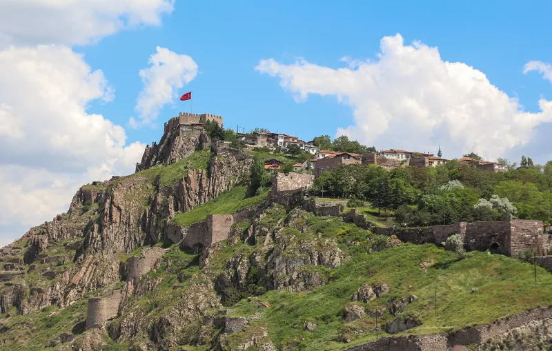 Ankara kindlus (Ankara Kalesi) – kindlus Türgi pealinna kohal