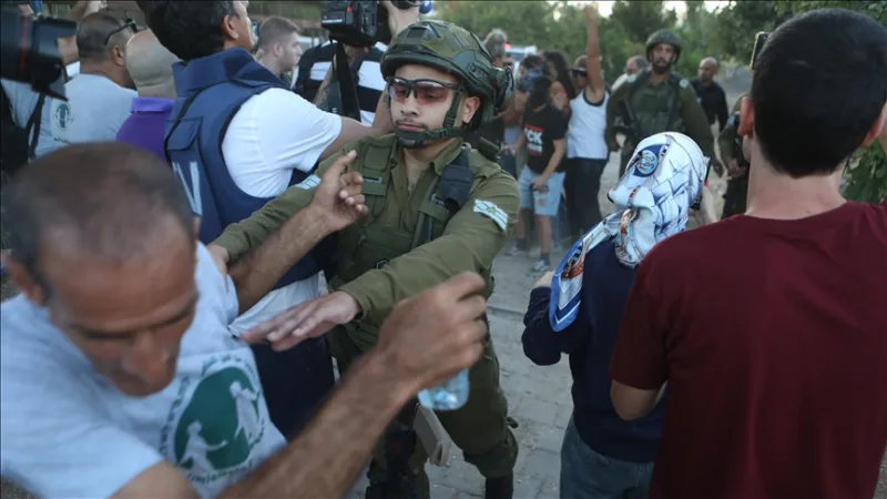 Израильские военные и еврейские поселенцы совершили одновременные нападения на Западном берегу