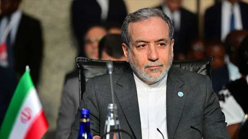 Iránsky minister zahraničných vecí Erakči: Žiadne rokovania s USA