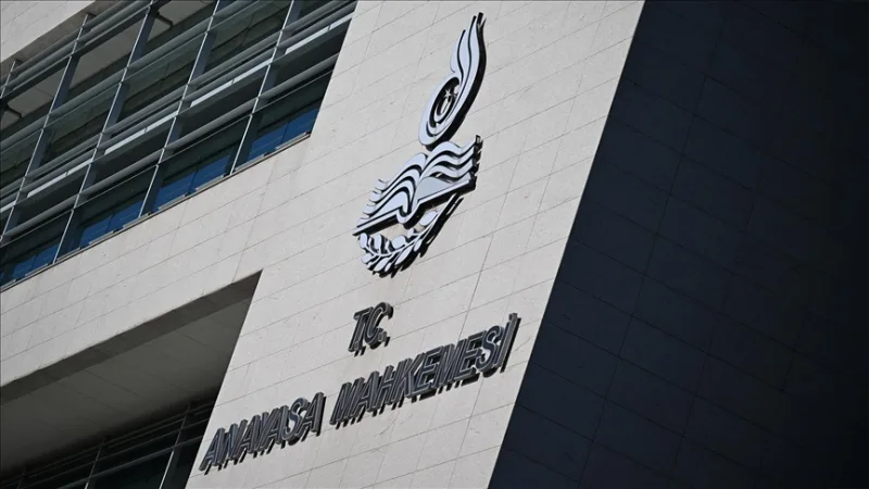 Za člena Ústavného súdu bol zvolený Şaban Kazdal