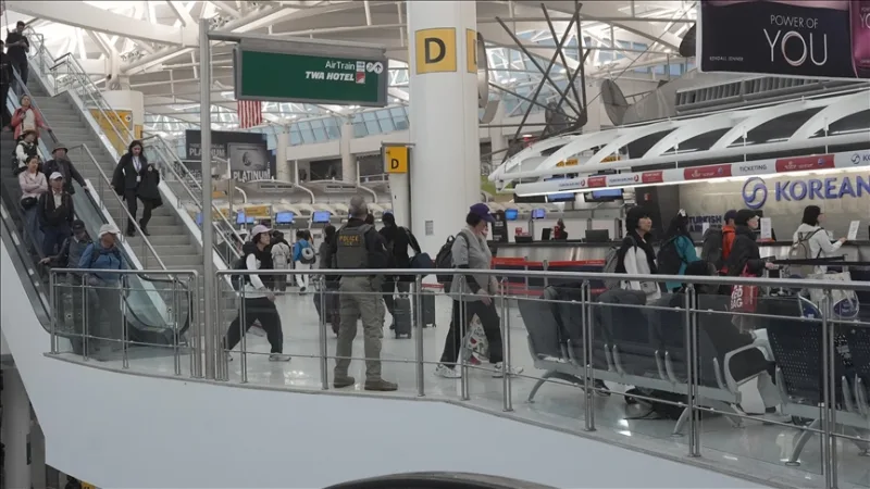 Trump oznámil, že po problémoch na letiskách vydá pokyn na vyplatenie odmien zamestnancom TSA