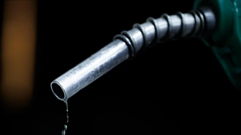 Se ha informado de que en algunas gasolineras del Reino Unido se está produciendo una «restricción temporal del suministro»