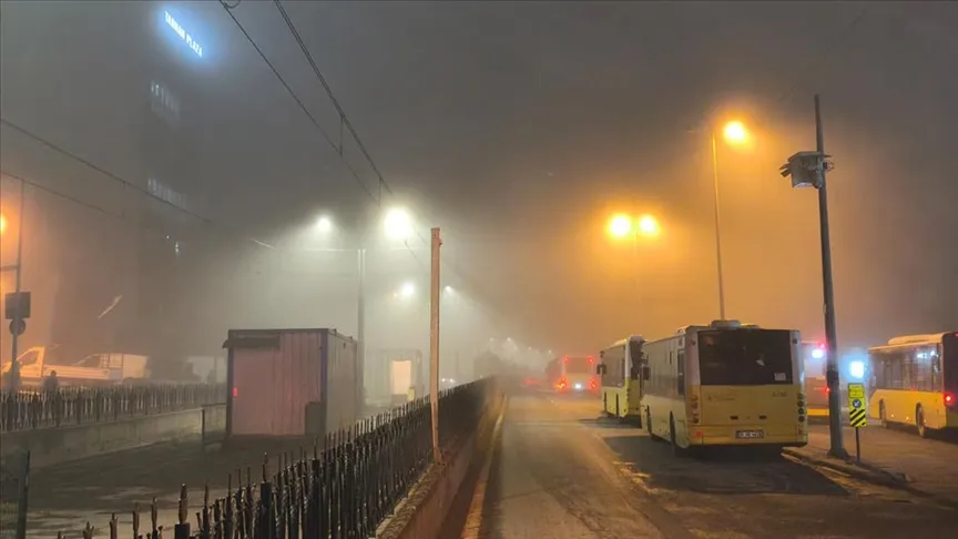 O nevoeiro afetou alguns bairros de Istambul