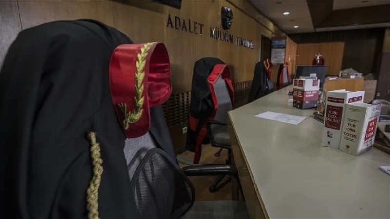 En el juicio por «la organización criminal con fines lucrativos de İmamoğlu», 18 acusados han sido puestos en libertad