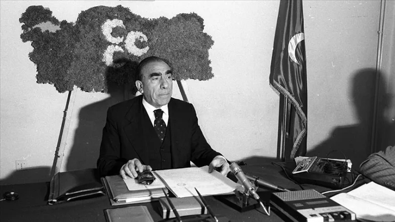 29.º aniversario del fallecimiento de Alparslan Türkeş, fundador del MHP