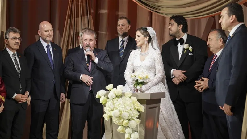 El presidente del BBP, Destici, fue testigo de boda