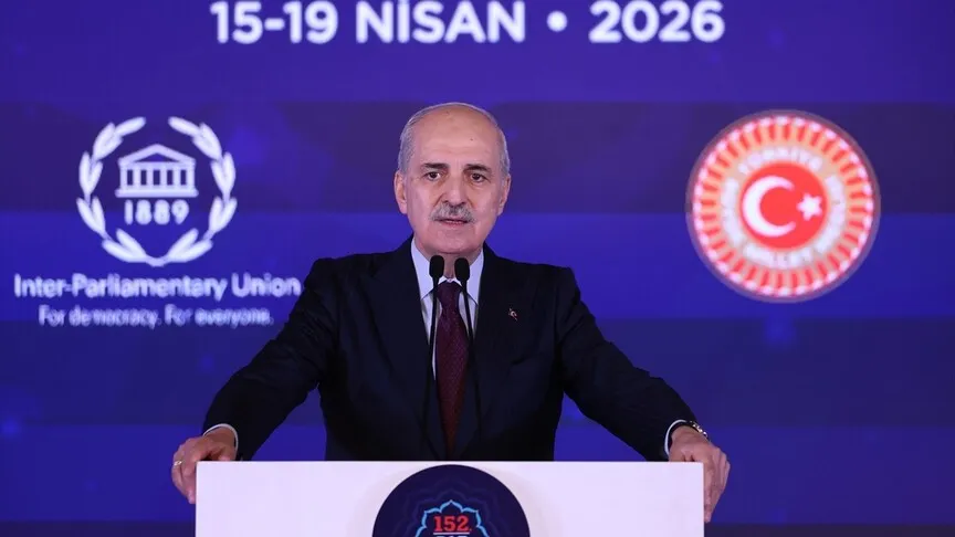 El presidente de la Asamblea Nacional de Turquía, Kurtulmuş: «Todos estamos siendo testigos de cómo las instituciones y las normas del sistema mundial se están volviendo ineficaces».