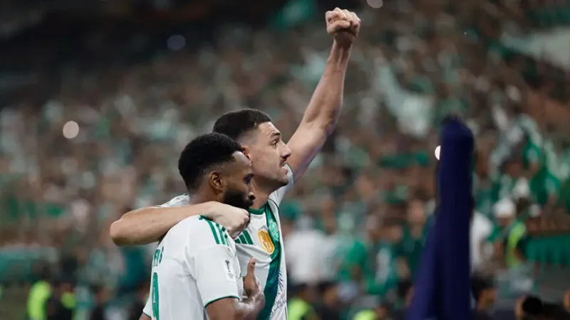 メリフ・デミラルは、アル・アハリの一員として2年連続で優勝を果たした