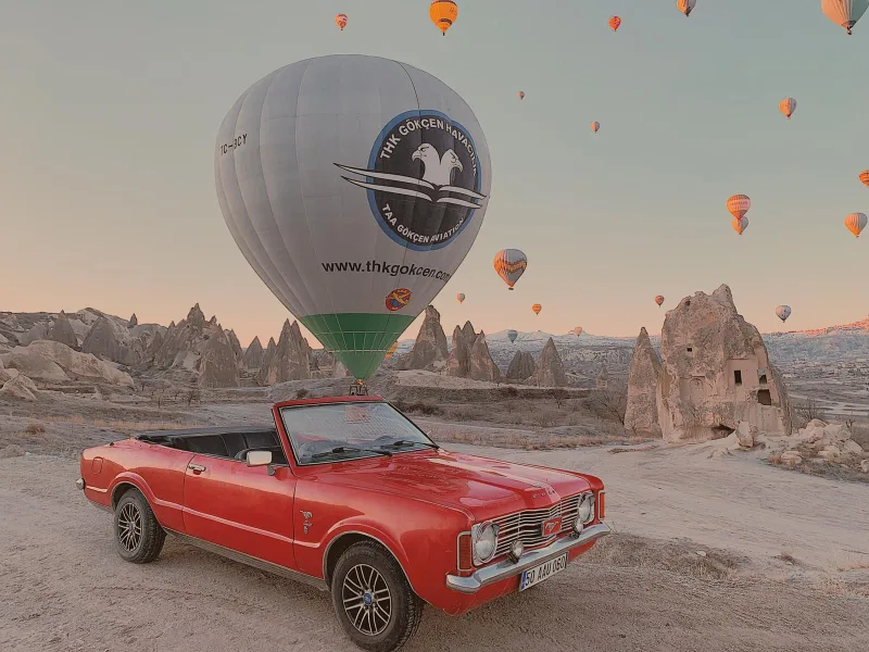 Eine Fahrt im Retro-Cabrio